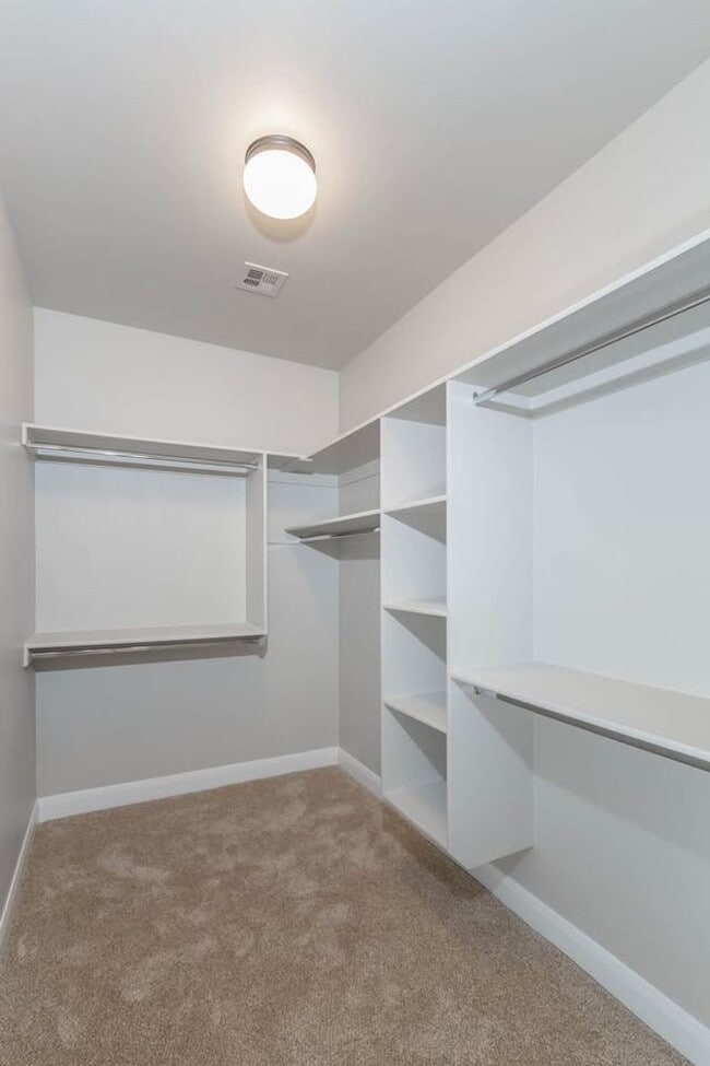 Building Photo - 4 Bedroom Single-Level Home In Hurricane - Small Pet Friendly