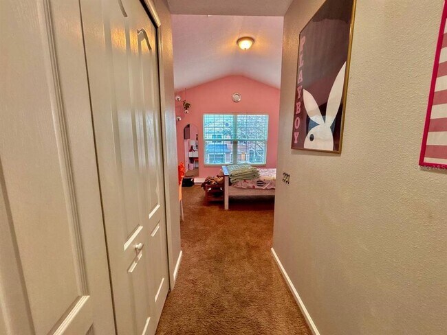 Building Photo - 26618 Castleview Way