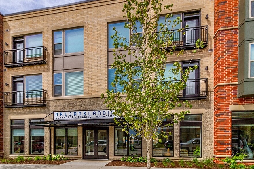 Primary Photo - Orleans Landing