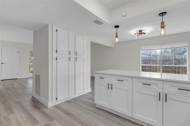 Building Photo - 18010 Santolina Ln