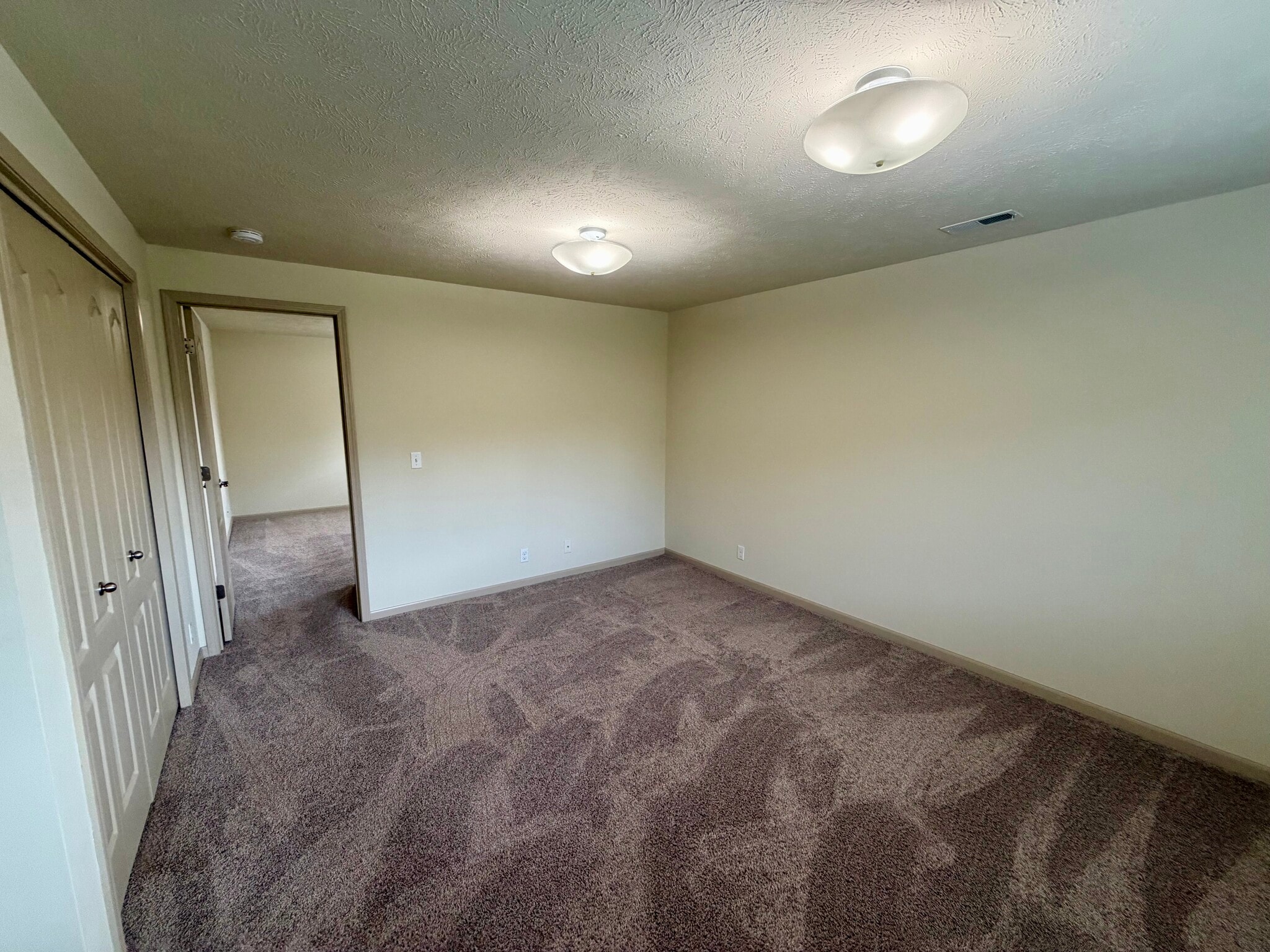 Building Photo - 5135 S 195th Cir