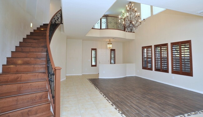 Building Photo - 4 Bedroom, 2.5 Bathroom in Oro Valley