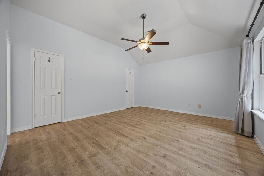 Building Photo - 11304 Avering Ln