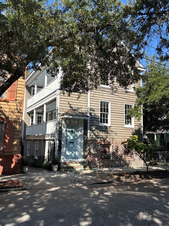 Primary Photo - 2 Bedroom 2.5 Bathroom in The Charleston P...