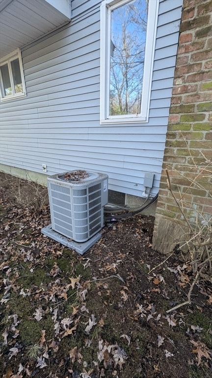 Building Photo - 10 Sherwood Ave