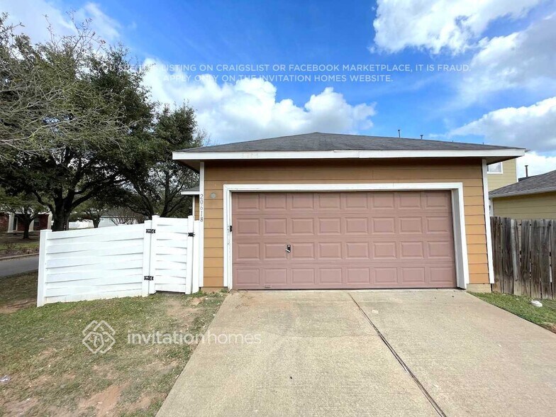 Building Photo - 20618 Sycamore Crest Ln