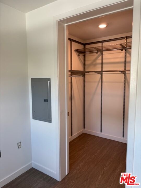 Building Photo - 11405 Chandler Blvd