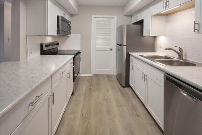 Building Photo - 423 Shirley Ridge Dr