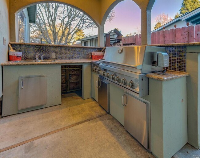 Building Photo - Three Bedroom Single Story Ranch Napa home in Coveted Hidden Valley