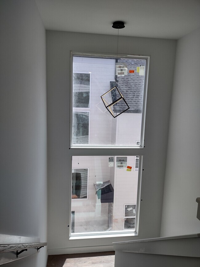 Building Photo - 1013 Page St