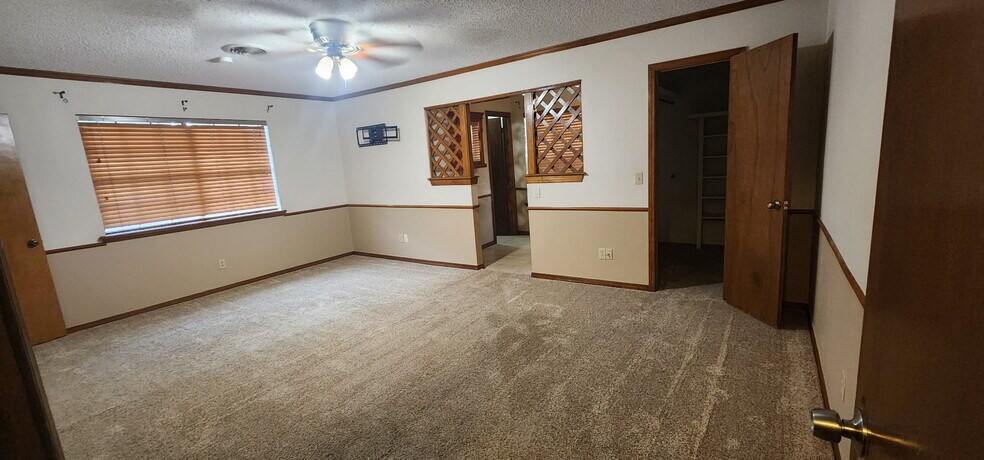 Master - 7805 Farrell Dr