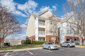 Building Photo - Midlothian Condo Available For Immediate Move In