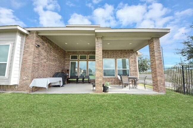 Building Photo - 24003 Cannon Anello Ct