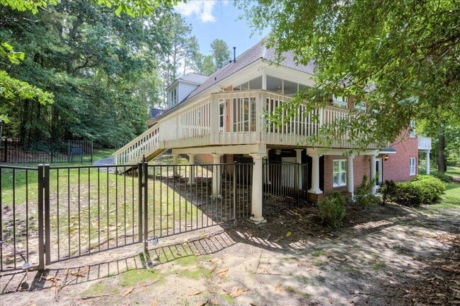 Building Photo - 163 Dumbridge Rd