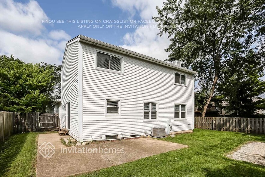 Building Photo - 677 Shining Water Dr