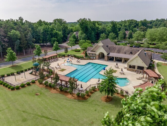 Building Photo - Stunning 4 bedrm, 3.5 Bath home in Chapel Cove of South Charlotte!