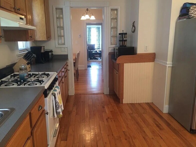 Building Photo - 192 Savin Hill Ave
