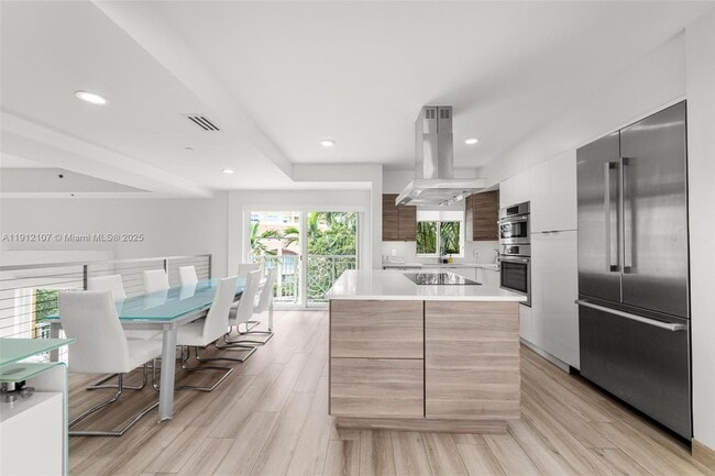 Building Photo - 100 Jefferson Ave