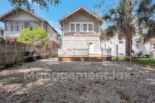 Building Photo - 1625 Boulevard