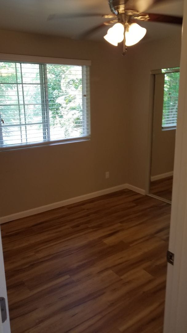 Building Photo - Pet Friendly. W&D. Great Location. 2 Parki...