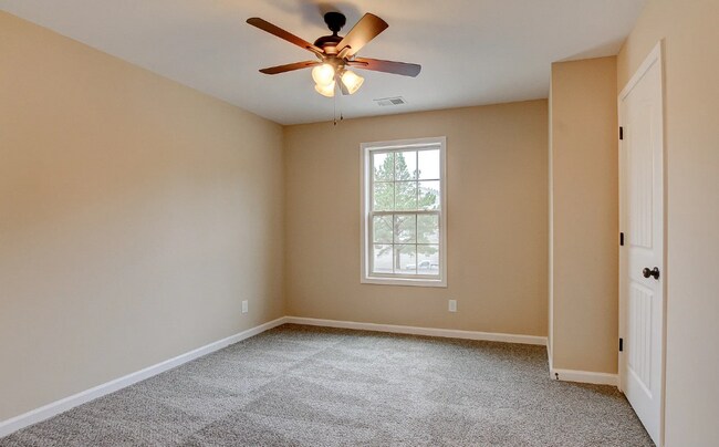 Building Photo - Fairview Lane