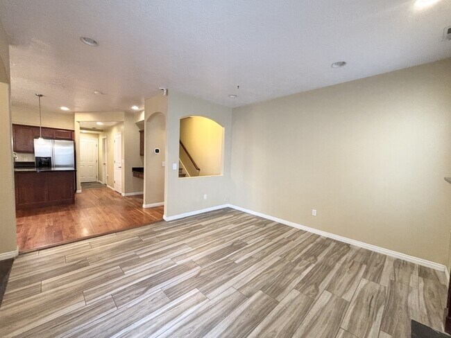 Building Photo - 4596 Red Sage Ct