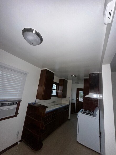 Building Photo - 14435 Califa St