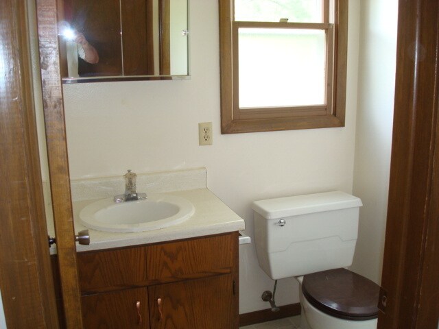 Building Photo - 2308 Mayflower Ave