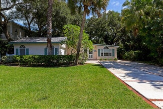 Building Photo - 9480 Frangipani Dr