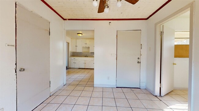 Building Photo - 3826 Landa Ln