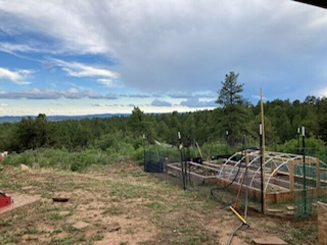 Building Photo - 701 Rincon Ridge Rd