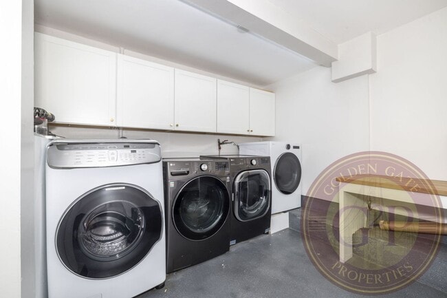 Building Photo - Noe Valley - 2 BR, 1 BA Condo 965 Sq. Ft. ...