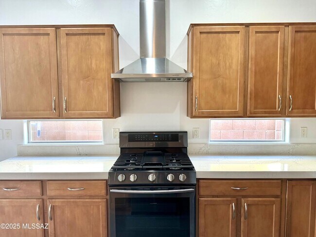 Building Photo - 13743 N High Mountain View Pl