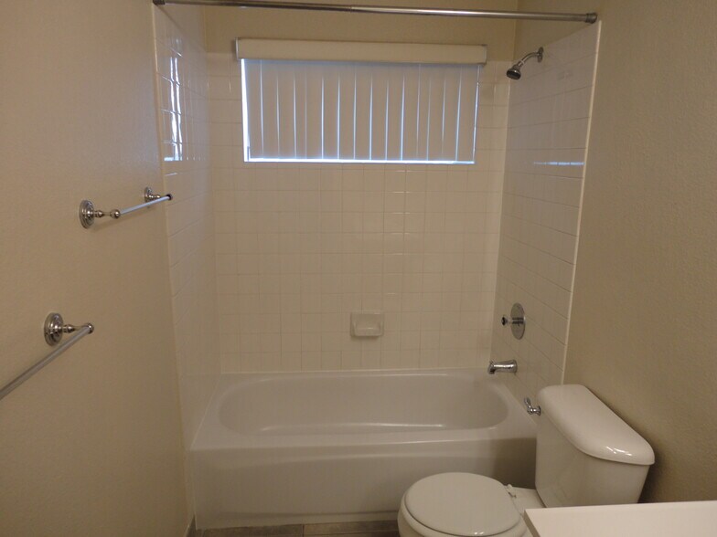 Building Photo - 6712 Rio Sands Ct