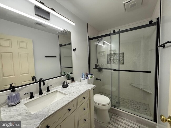 Building Photo - 21201 Sundial Ct