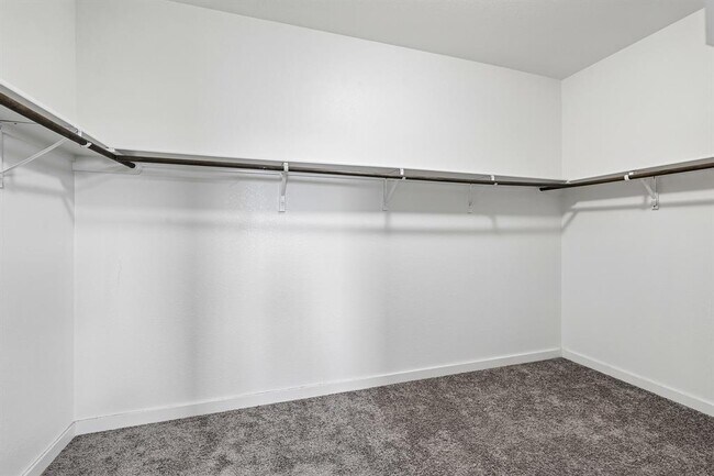 Building Photo - 160 Syrah Ct
