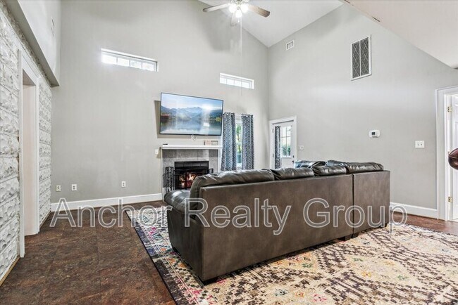 Building Photo - 1839 Edgewood Ave