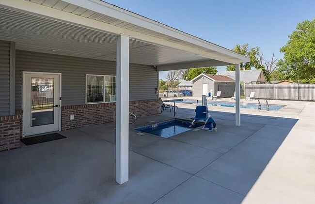 Building Photo - Modern 3-Bedroom Home with Resort-Style Amenities