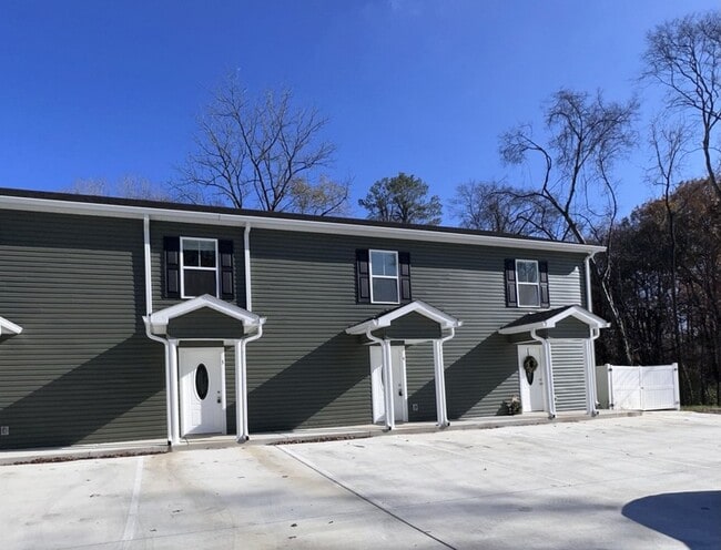 Building Photo - 517 Weaver St