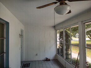Building Photo - 489 Jewel Ct