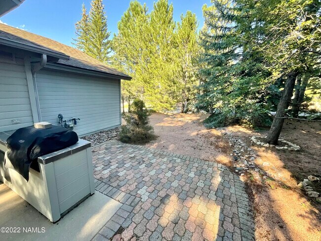 Building Photo - 4571 E Flintwood Ln