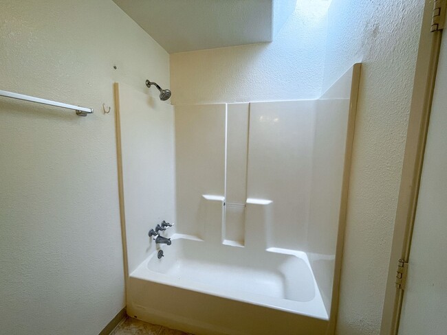 Building Photo - 1160 San Pablo Ave