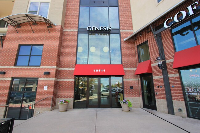 Building Photo - Gorgeous Corner Unit DTC Condo