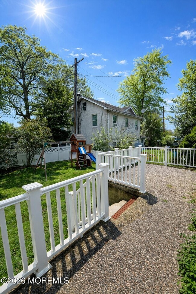 Building Photo - 17 Wyckoff St