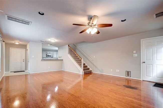 Building Photo - 1718 Redwing Cove Dr