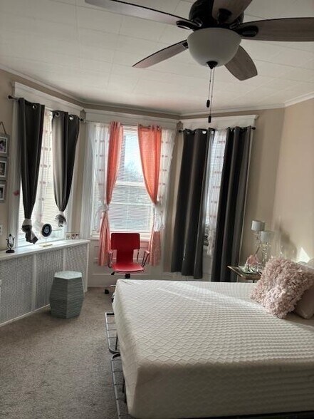 Building Photo - 60 Liberty Pl