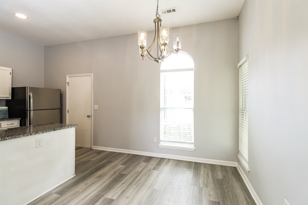 Building Photo - 6115 Sunstone Dr