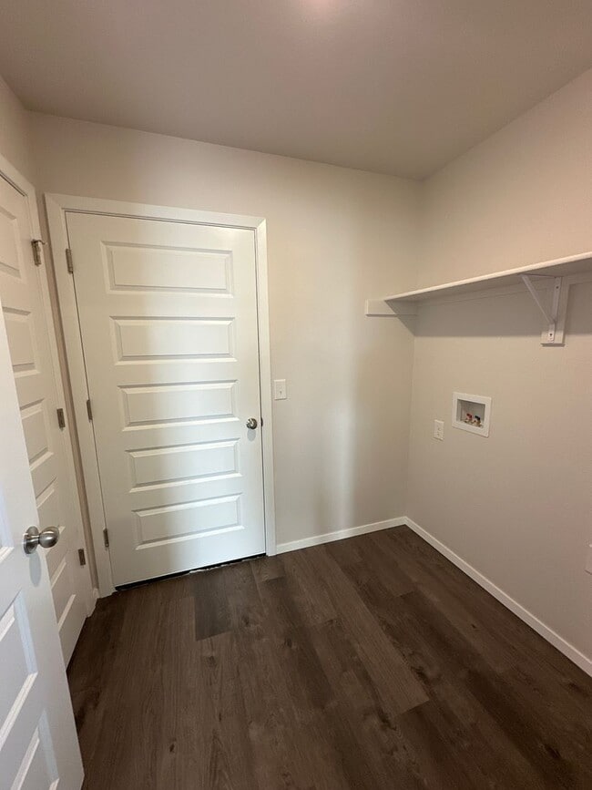 Building Photo - Three Bedroom | Two Bathroom Home in Claremore