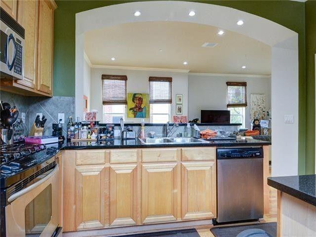 Building Photo - 4327 Buena Vista St