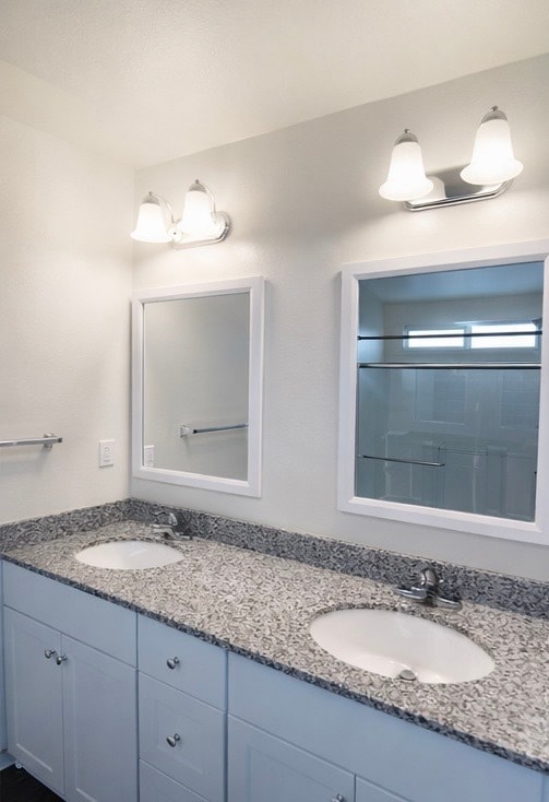 Building Photo - 24610 Comanche Creek Dr